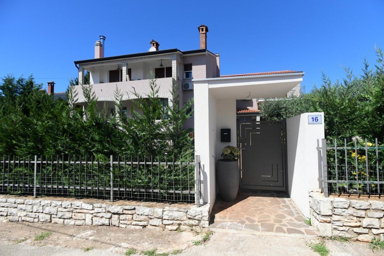 Luxury Apartment Vabriga Tar-Vabriga Kültér fotó